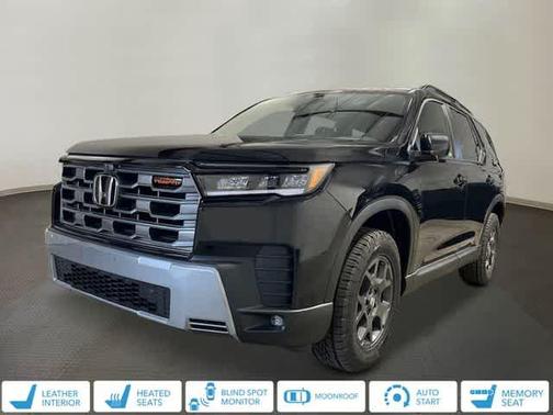 Crystal Black Pearl 2026 Honda Pilot TrailSport
