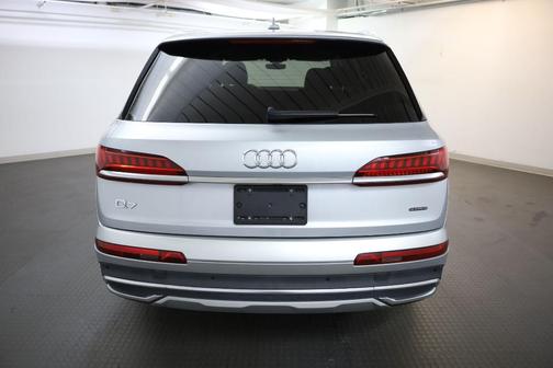 2022 Audi Q7 55 Premium Plus