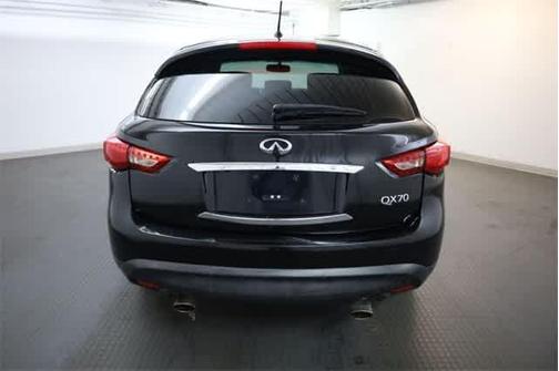 2017 INFINITI QX70 Base