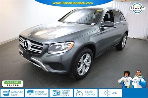 2018 Mercedes-Benz GLC 300 Base 4MATIC