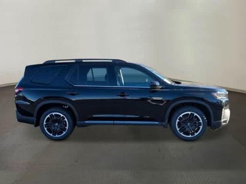 Crystal Black Pearl 2026 Honda Pilot Touring S