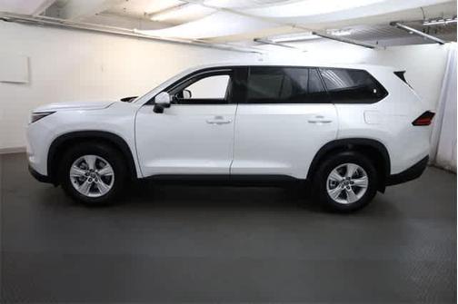 2025 Toyota Grand Highlander LE