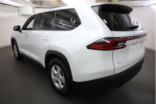 2025 Toyota Grand Highlander LE