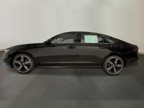 Crystal Black Pearl 2026 Honda Accord SE