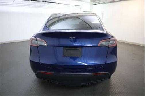 2024 Tesla Model Y Standard Range