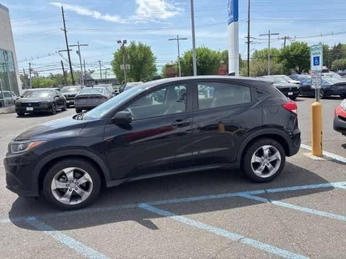 2022 Honda HR-V LX