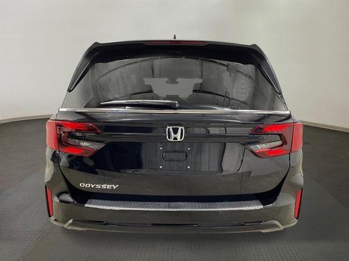 Crystal Black Pearl 2026 Honda Odyssey EX-L