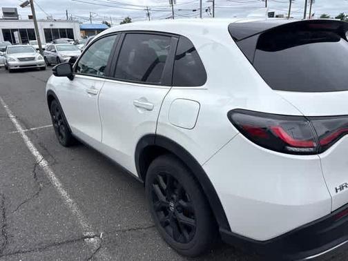 Platinum 2024 Honda HR-V Sport