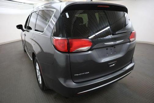 Granite Crystal Clearcoat Metallic 2020 Chrysler Pacifica Touring-L