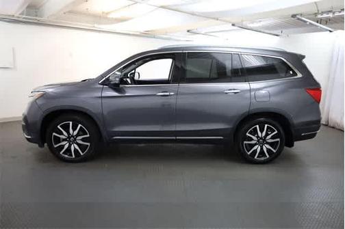2019 Honda Pilot Touring 8-Passenger