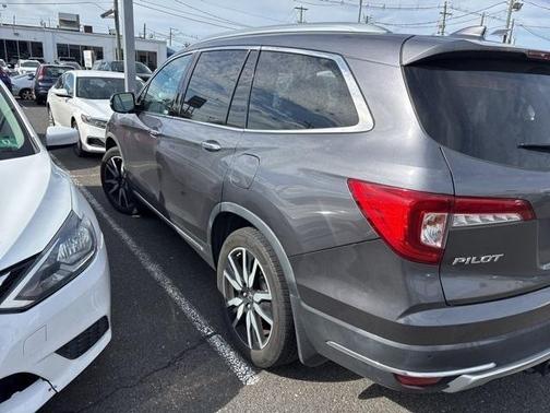 2019 Honda Pilot Touring 8-Passenger