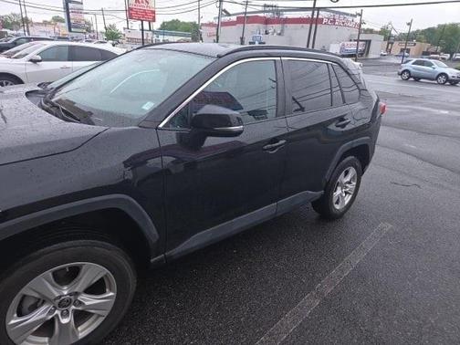 2021 Toyota RAV4 Hybrid LE