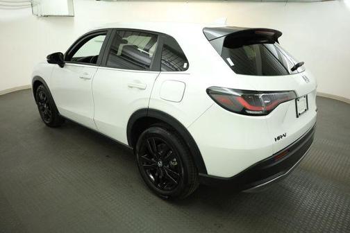 Platinum White Pearl 2026 Honda HR-V Sport