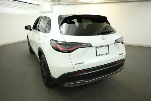 Platinum White Pearl 2026 Honda HR-V Sport
