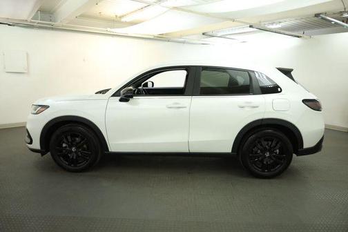 Platinum White Pearl 2026 Honda HR-V Sport