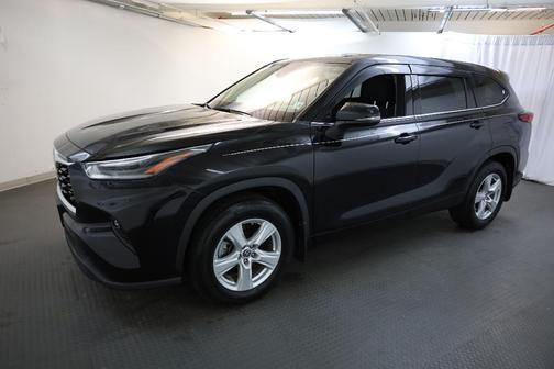 2021 Toyota Highlander LE