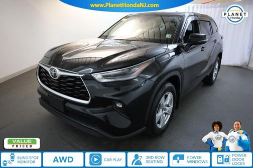 2021 Toyota Highlander LE