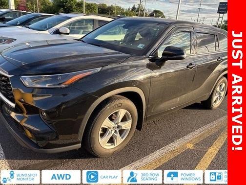 2021 Toyota Highlander LE
