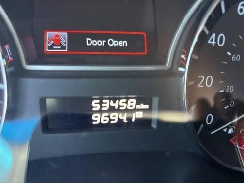 2015 Nissan Pathfinder SV