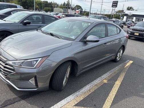 2019 Hyundai ELANTRA SEL
