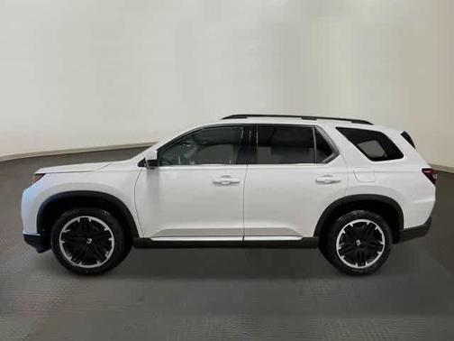 Platinum White Pearl 2026 Honda Pilot Touring S