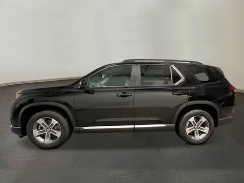 Crystal Black Pearl 2026 Honda Pilot EX-L