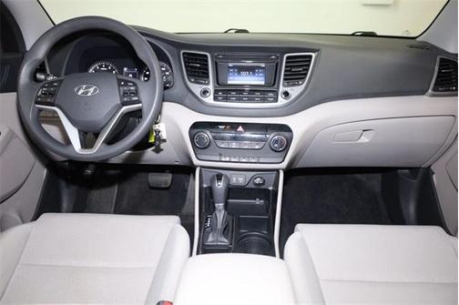 2018 Hyundai TUCSON SE