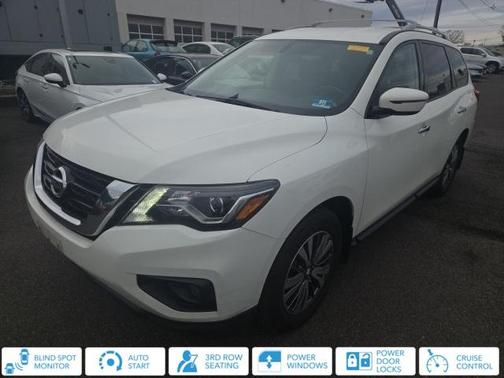 2020 Nissan Pathfinder SV