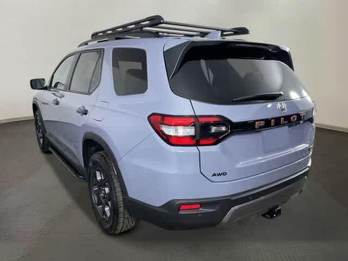 Sonic Gray Pearl 2026 Honda Pilot TrailSport