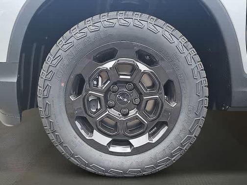 Solar Silver Metallic 2026 Honda Ridgeline TrailSport+