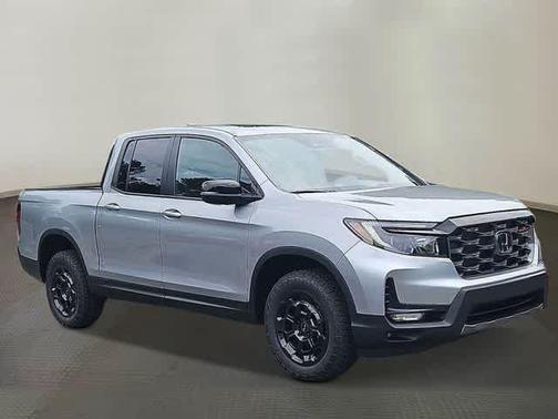 Solar Silver Metallic 2026 Honda Ridgeline TrailSport+