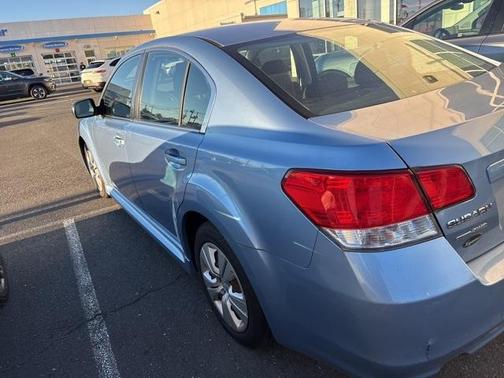 2010 Subaru Legacy 2.5i