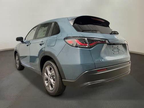 Pearl 2027 Honda HR-V LX