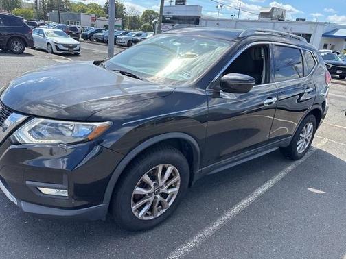 2017 Nissan Rogue SV