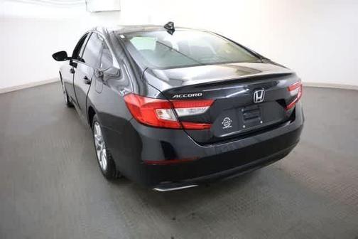 Crystal Black Pearl 2019 Honda Accord LX