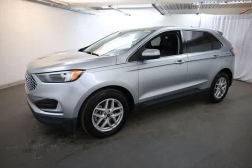 Iconic Silver 2024 Ford Edge SEL