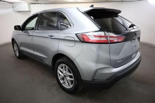 Iconic Silver 2024 Ford Edge SEL