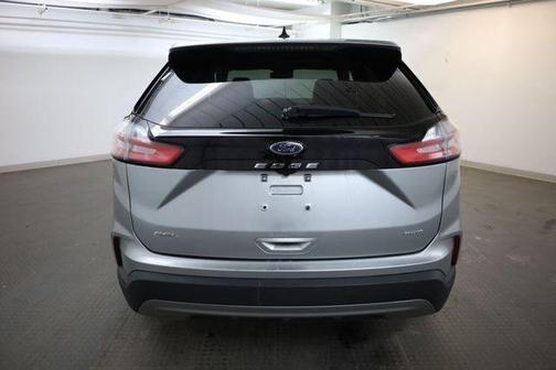 Iconic Silver 2024 Ford Edge SEL