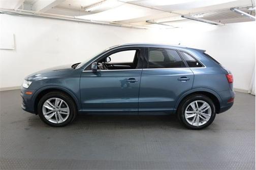 2017 Audi Q3 2.0T Premium Plus