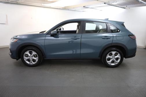Pearl 2024 Honda HR-V LX
