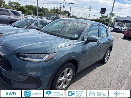 Pearl 2024 Honda HR-V LX