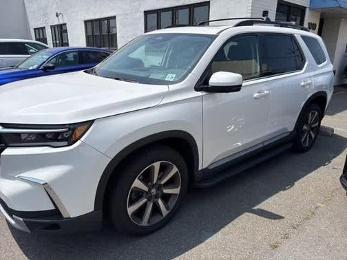 2023 Honda Pilot Elite