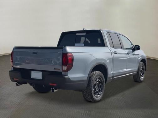 2025 Honda Ridgeline TrailSport+
