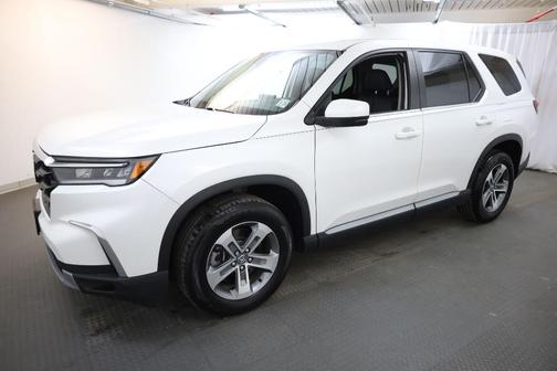 2023 Honda Pilot EX-L 8-Passenger
