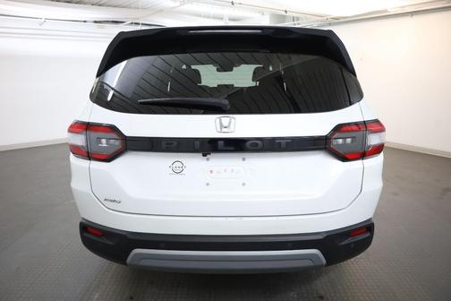 2023 Honda Pilot EX-L 8-Passenger