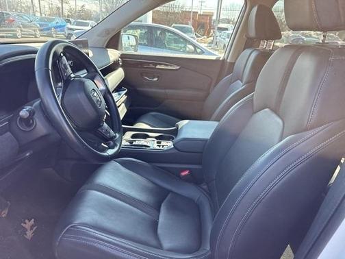 2023 Honda Pilot EX-L 8-Passenger