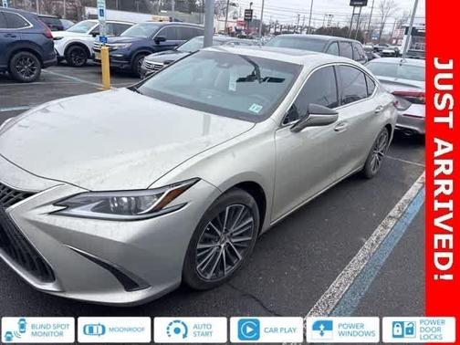 2022 Lexus ES 350 Base