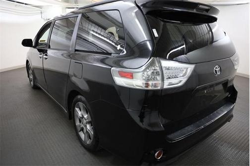 2014 Toyota Sienna SE