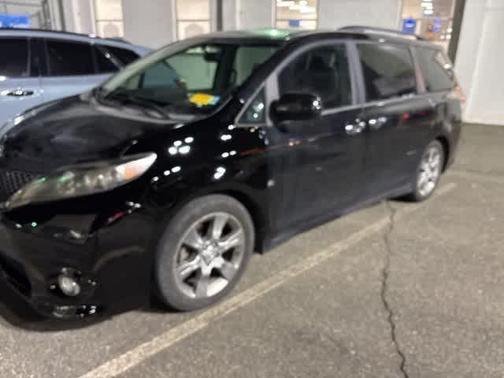 2014 Toyota Sienna SE