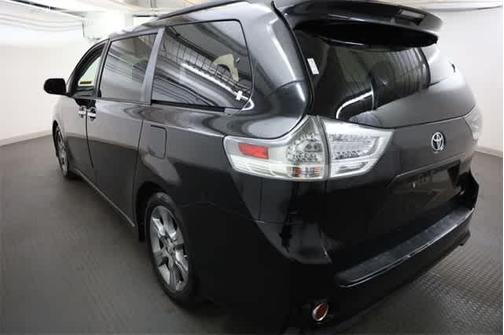 2014 Toyota Sienna SE